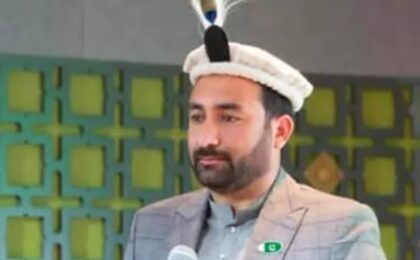کاظم میثم کا دورہ کواردو قمراہ روڈ: رکے ہوئے ترقیاتی کاموں کو جلد بحال کرنے کی یقین دہانی
